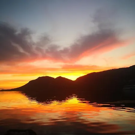 Seuls A Bord Dans Le Golfe Atypique Πλωτό κατάλυμα Πόρτο Βέκιο